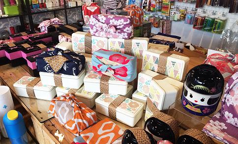 風呂敷フェア・売場での一例 | インフォメーション | 京都の風呂敷 風呂敷フェア・売場での一例 | インフォメーション | 京都の風呂敷