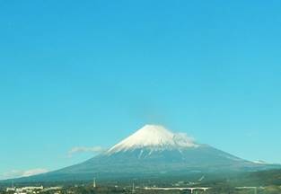年始の風呂敷売り場つくりの　キーワード　＝２・２３富士山の日　ご存知でした？