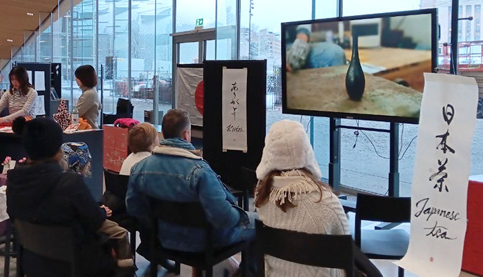 フィンランドヘルシンキ中央図書館での日本文化イベント